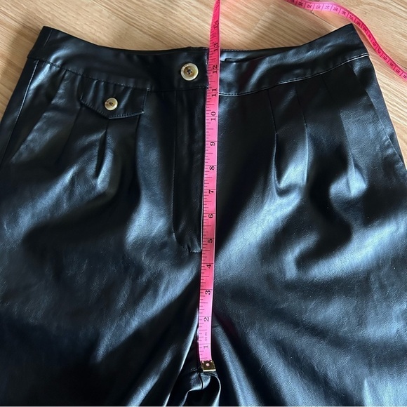 Blank NYC Black Vegan Leather High Rise Cropped Pants Women’s 26 - Picture 7 of 9